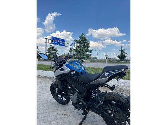 3500 km tertemiz 250 nk  2 kask 2 intercom hediye