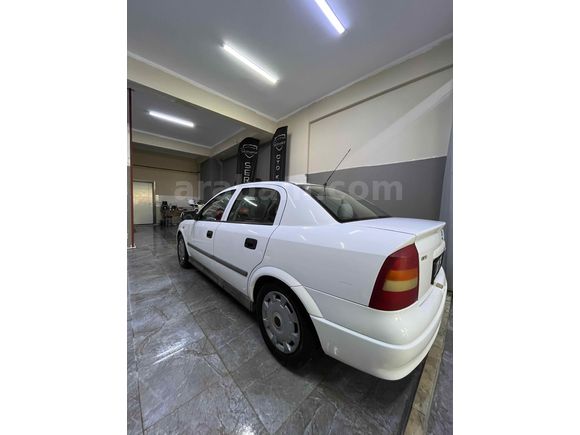 Sahibinden Opel Astra 1.4 GL 2001 Model  248.000 km Beyaz