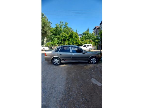 Sahibinden Opel Vectra 2.0 CD 2000 Model