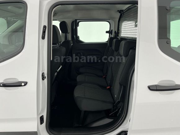 otomobil Opel Combo 1.5 D Essential