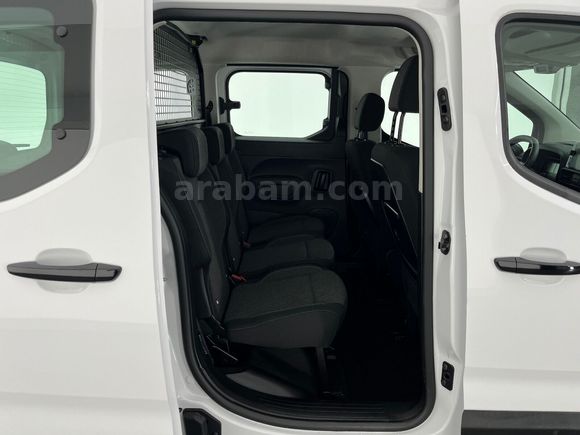 otomobil Opel Combo 1.5 D Essential