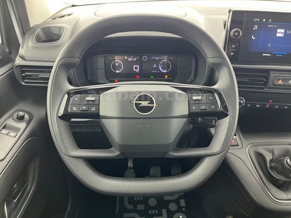 otomobil Opel Combo 1.5 D Essential