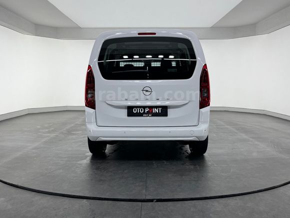 otomobil Opel Combo 1.5 D Essential
