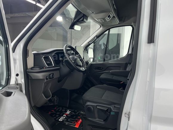 otomobil Ford Transit 2.0 EcoBlue 440 E Deluxe UPG