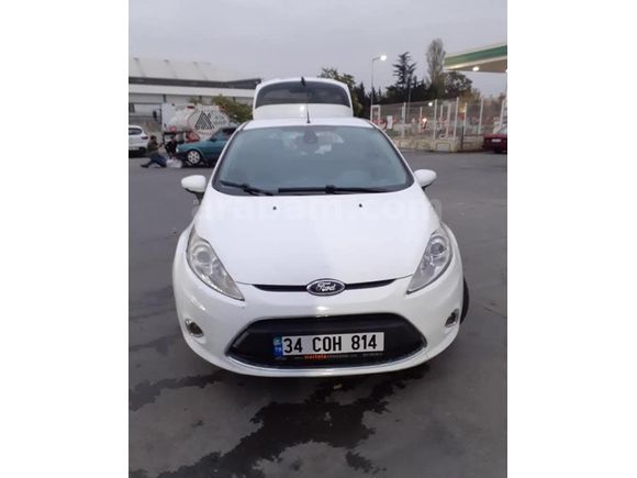 Sahibinden Ford Fiesta 1.4 Titanium 2011 Model İstanbul 173.000 km Beyaz