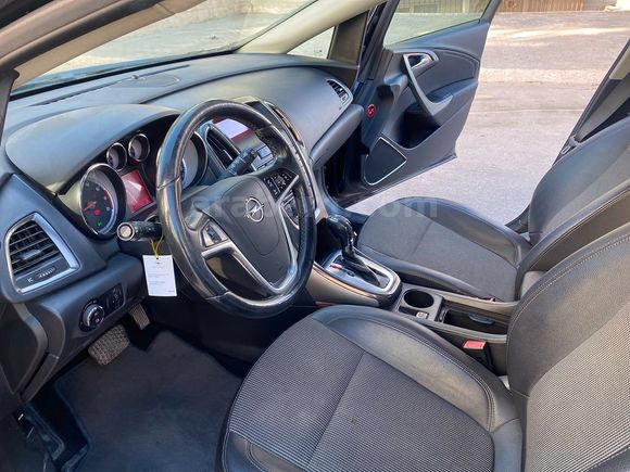 Galeriden Opel Astra 1.6 Cosmo 2011 Model Ankara