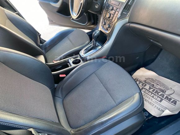 Galeriden Opel Astra 1.6 Cosmo 2011 Model Ankara