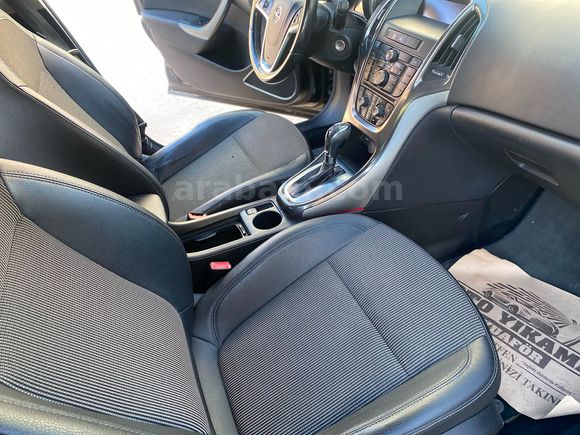 Galeriden Opel Astra 1.6 Cosmo 2011 Model Ankara