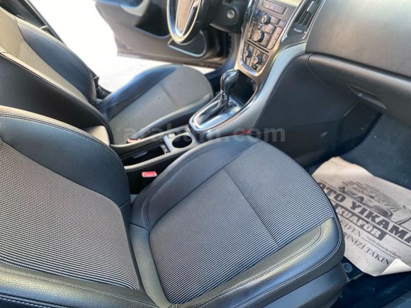 Galeriden Opel Astra 1.6 Cosmo 2011 Model Ankara