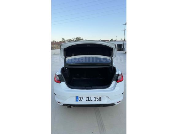 Galeriden Renault Megane 1.5 dCi Touch 2017 Model Antalya