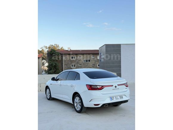 Galeriden Renault Megane 1.5 dCi Touch 2017 Model Antalya