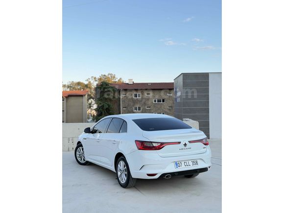 Galeriden Renault Megane 1.5 dCi Touch 2017 Model Antalya