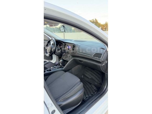 Galeriden Renault Megane 1.5 dCi Touch 2017 Model Antalya