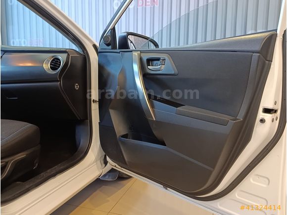 2013 TOYOTA AURİS 1.4D-4D ACTİVE SKYPACK CM TVN HATASIZ AYARINDA