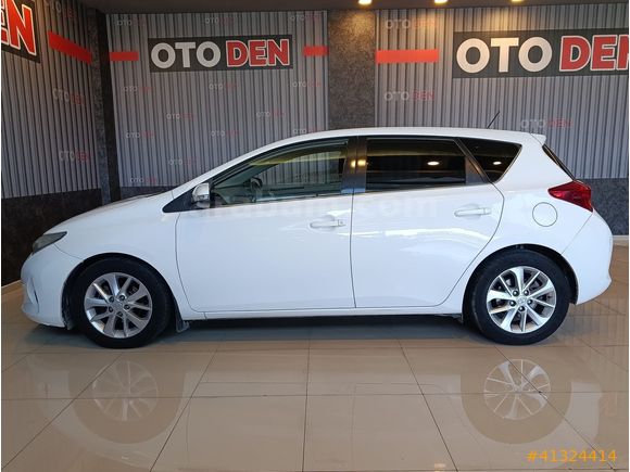 2013 TOYOTA AURİS 1.4D-4D ACTİVE SKYPACK CM TVN HATASIZ AYARINDA