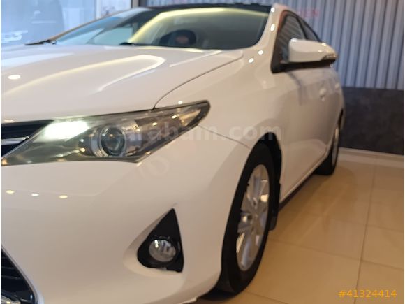 2013 TOYOTA AURİS 1.4D-4D ACTİVE SKYPACK CM TVN HATASIZ AYARINDA