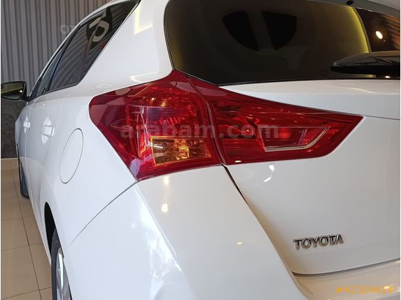 2013 TOYOTA AURİS 1.4D-4D ACTİVE SKYPACK CM TVN HATASIZ AYARINDA