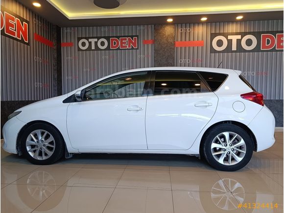 2013 TOYOTA AURİS 1.4D-4D ACTİVE SKYPACK CM TVN HATASIZ AYARINDA