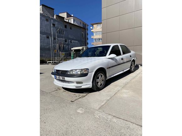 Sahibinden Opel Vectra motor mükemmel 