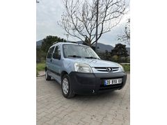 Sahibinden partner 2006 model 154.000KM’de klimalı  