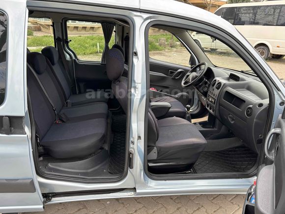 Sahibinden partner 2006 model 154.000KM’de klimalı  