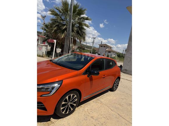 Sahibinden Renault Clio 1.0 TCe Touch 2023 Model 