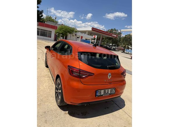 Sahibinden Renault Clio 1.0 TCe Touch 2023 Model 