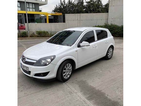 Yeni Muayeneli Opel Astra