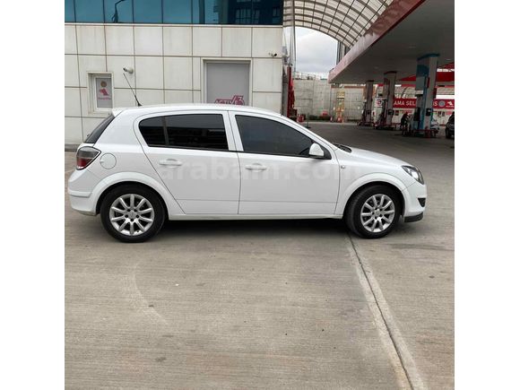 Yeni Muayeneli Opel Astra