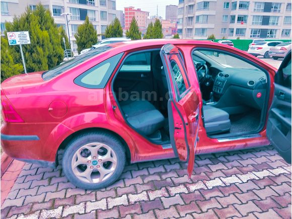 Memurdan temiz Ford Focus 1.6 TDCi Trend 2007 Model
