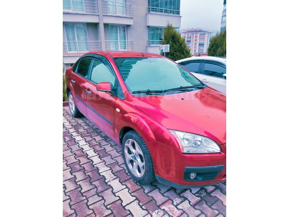 Memurdan temiz Ford Focus 1.6 TDCi Trend 2007 Model