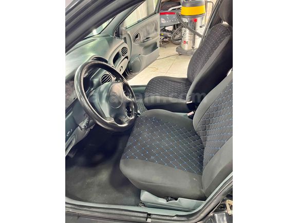 Sahibinden Renault Megane 2.0 RXE 1999 Model 