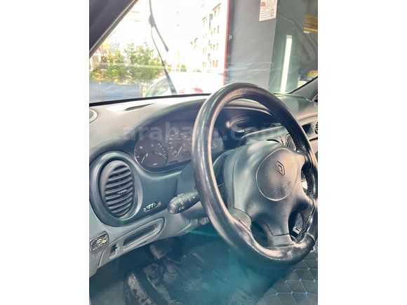 Sahibinden Renault Megane 2.0 RXE 1999 Model 