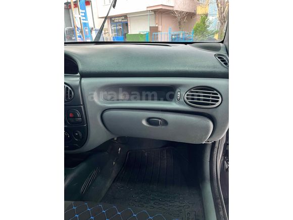 Sahibinden Renault Megane 2.0 RXE 1999 Model 