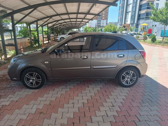 Sahibinden Kia Rio 1.5 CRDi EX Advance 2010 Model