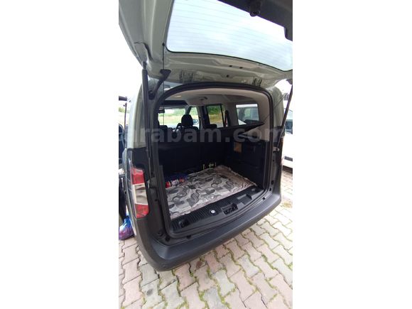 Sahibinden Ford Tourneo Courier 1.5 EcoBlue Titanium 2025 Model