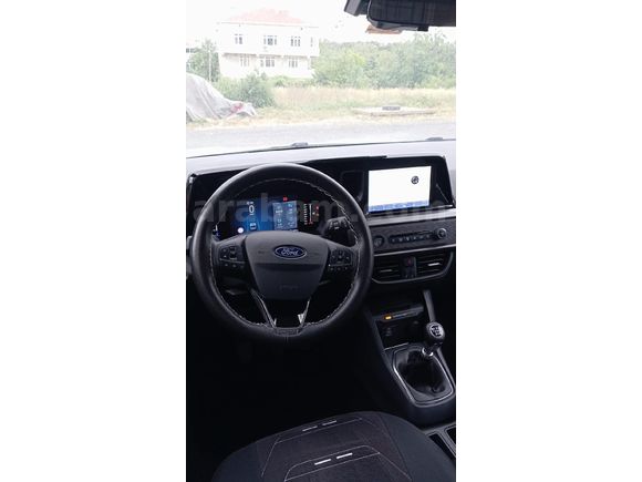 Sahibinden Ford Tourneo Courier 1.5 EcoBlue Titanium 2025 Model