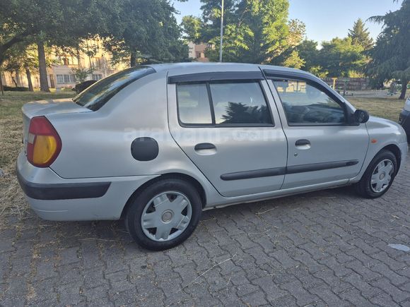 Sahibinden Renault Clio 1.4 Alize 2004 Model  2300.000 km Gri