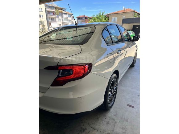 Fiat Egea 1.4 Fire Easy Plus 2023 Model 
32bn km 