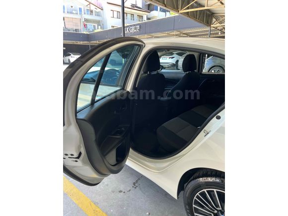 Fiat Egea 1.4 Fire Easy Plus 2023 Model 
32bn km 