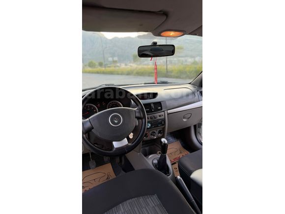 Galeriden Renault Symbol 1.5 dCi Expression 2011 Model Antalya