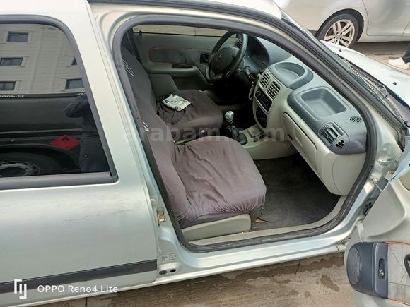 Sahibinden Renault Clio 1.4 Authentique 2004 Model