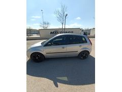Sahibinden Ford Fiesta 1.4 Comfort 2004 Model