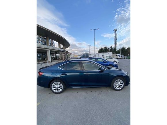 Sahibinden Skoda Octavia 1.5 e-Tec Premium 2021 Model 