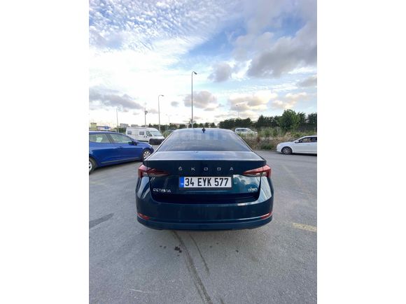 Sahibinden Skoda Octavia 1.5 e-Tec Premium 2021 Model 