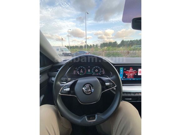 Sahibinden Skoda Octavia 1.5 e-Tec Premium 2021 Model 