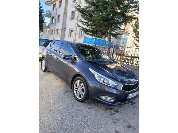 Sahibinden Kia Ceed 1.6 CRDi Concept 2014 Model Füme