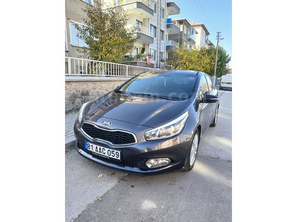 Sahibinden Kia Ceed 1.6 CRDi Concept 2014 Model Füme