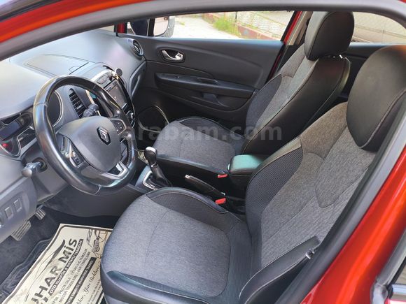 Sahibinden Renault Captur 1.5 dCi Icon 2017 Model  164000 km Kırmızı