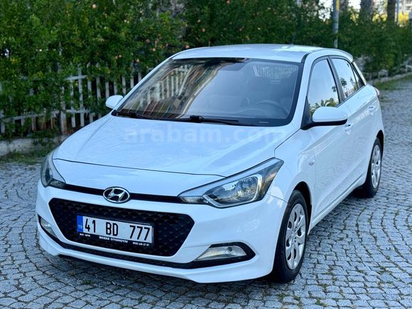 Sahibinden Hyundai i20 1.4 MPI Jump 2014 Model İzmir